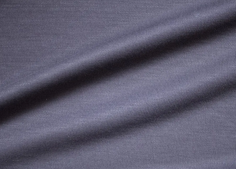 Iska Longsleeve Iska Longsleeve