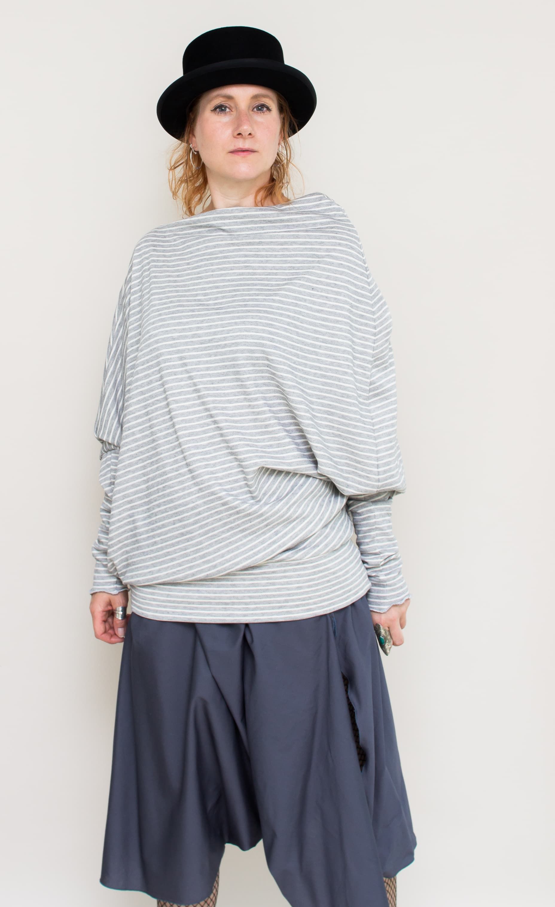 Meda Oversized Pullover-Kleid Meda Oversized Pullover-Kleid