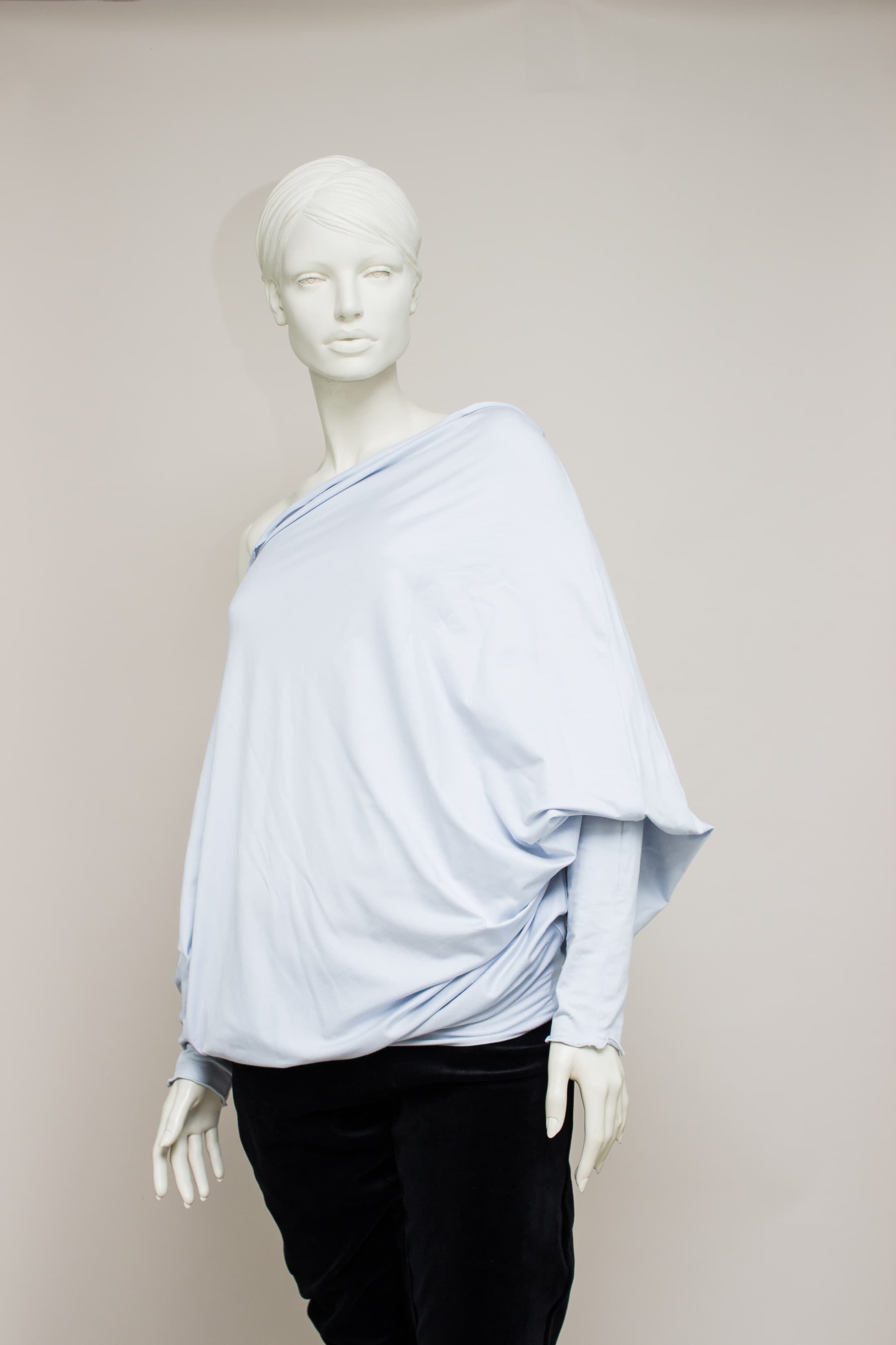 Meda Oversized Pullover-Kleid Meda Oversized Pullover-Kleid