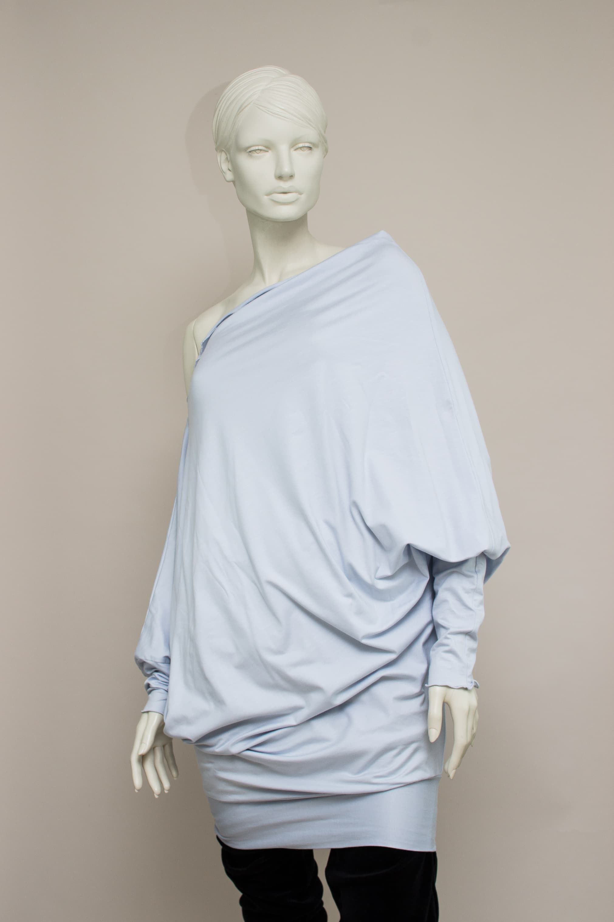 Meda Oversized Pullover-Kleid Meda Oversized Pullover-Kleid