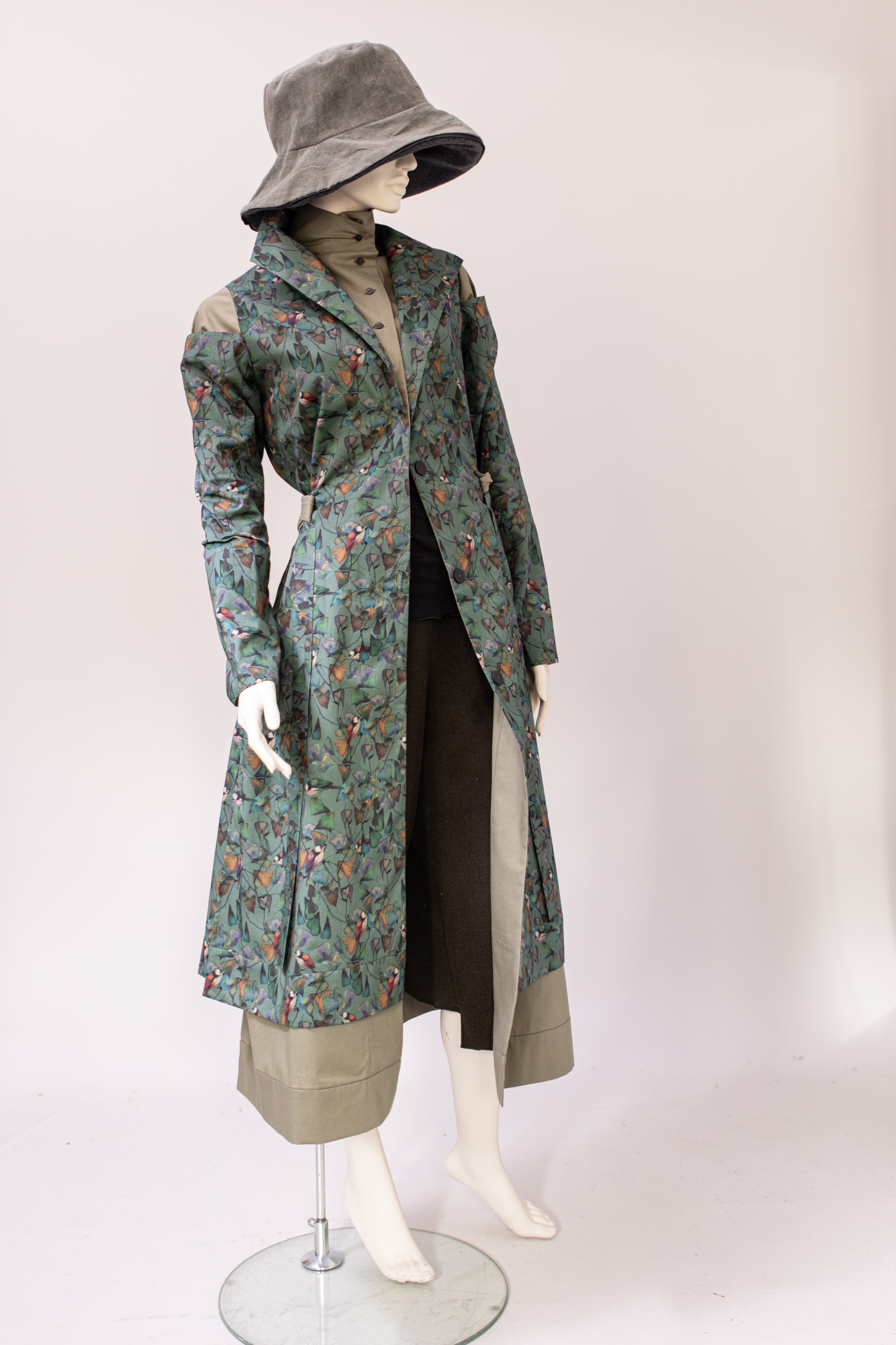 Tiamat Birds Mantel & Kleid Tiamat Birds Mantel & Kleid