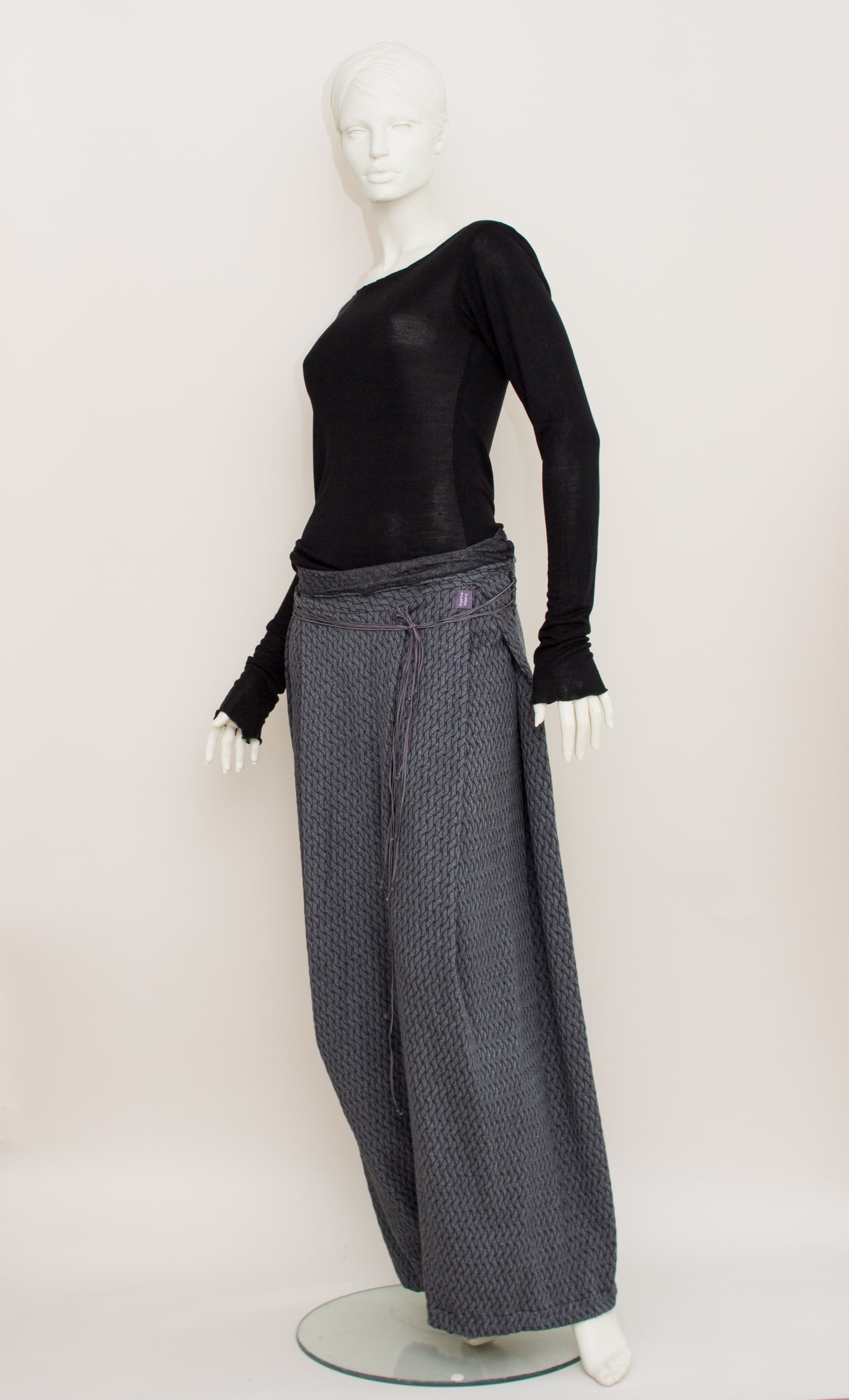 Lilith Hose