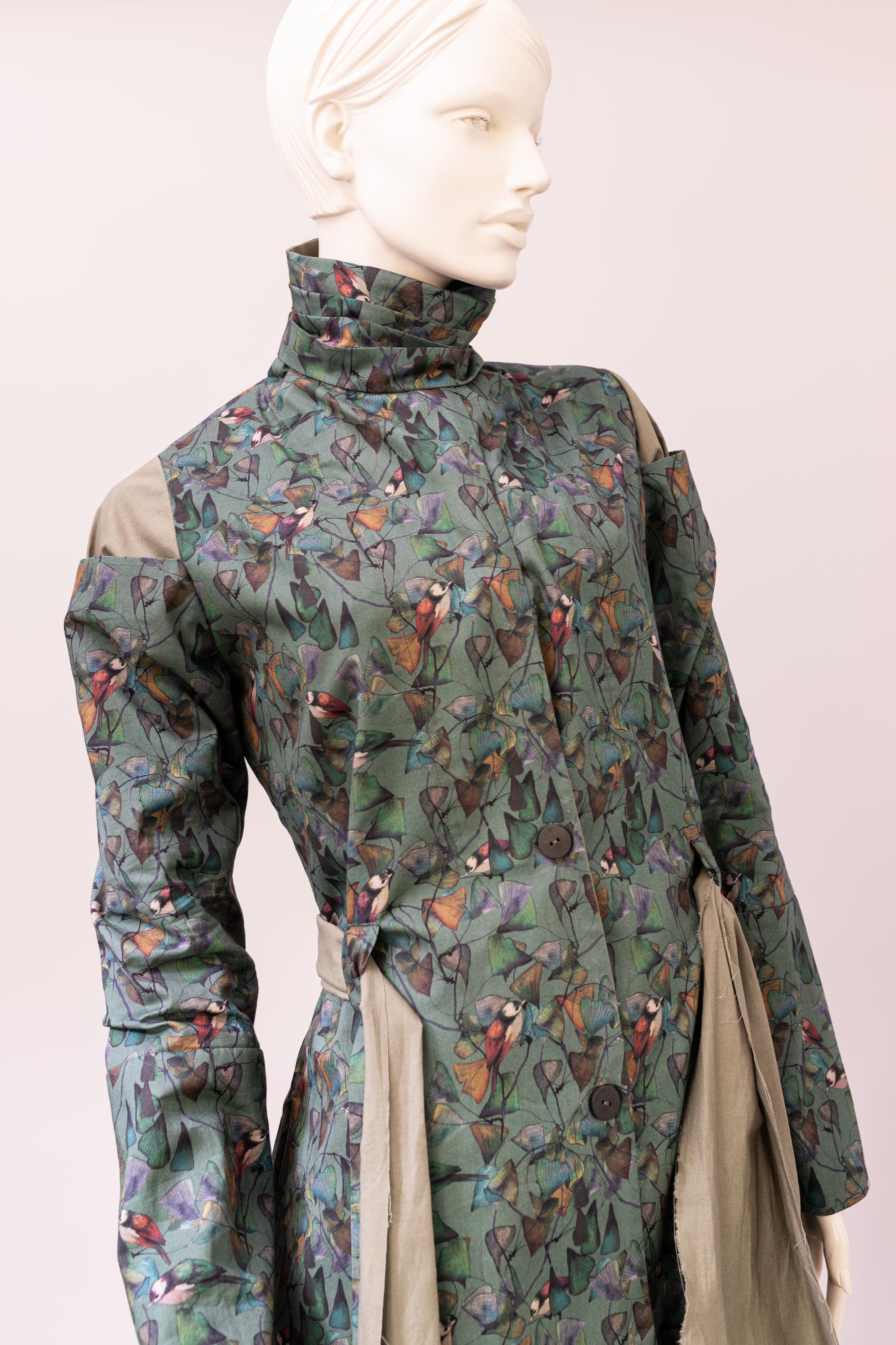 Tiamat Birds Mantel & Kleid Tiamat Birds Mantel & Kleid