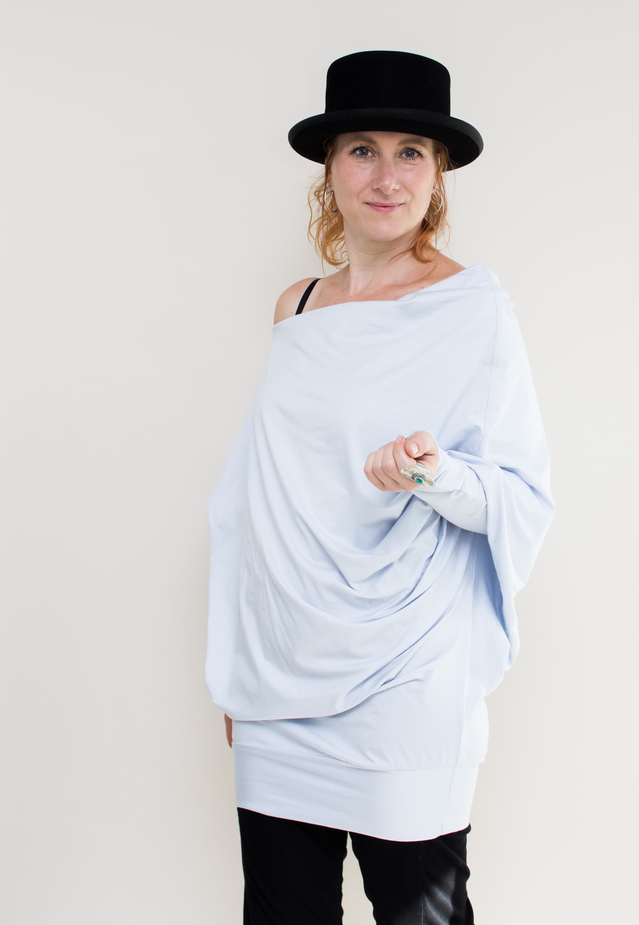 Meda Oversized Pullover-Kleid Meda Oversized Pullover-Kleid