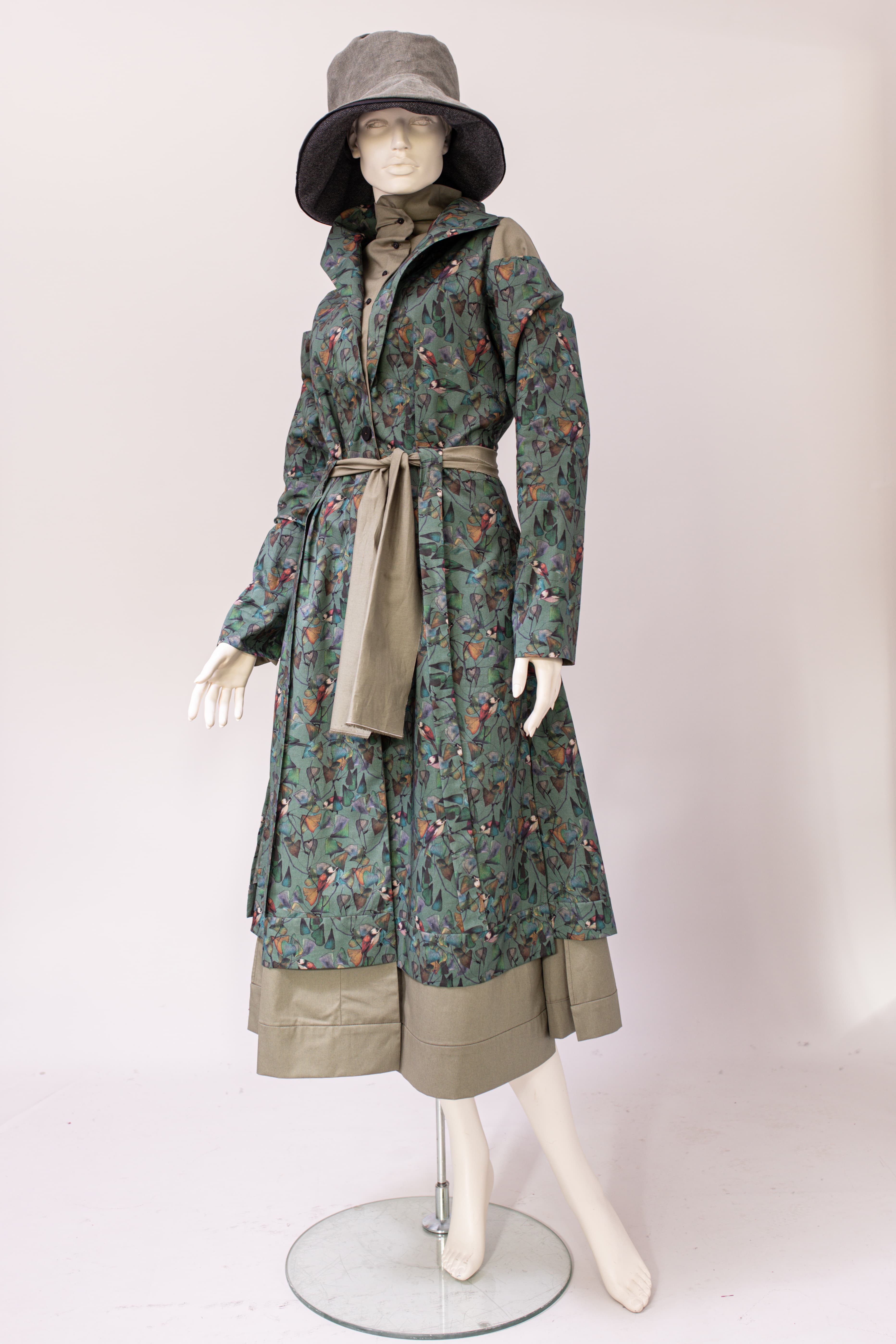 Tiamat Birds Mantel & Kleid Tiamat Birds Mantel & Kleid
