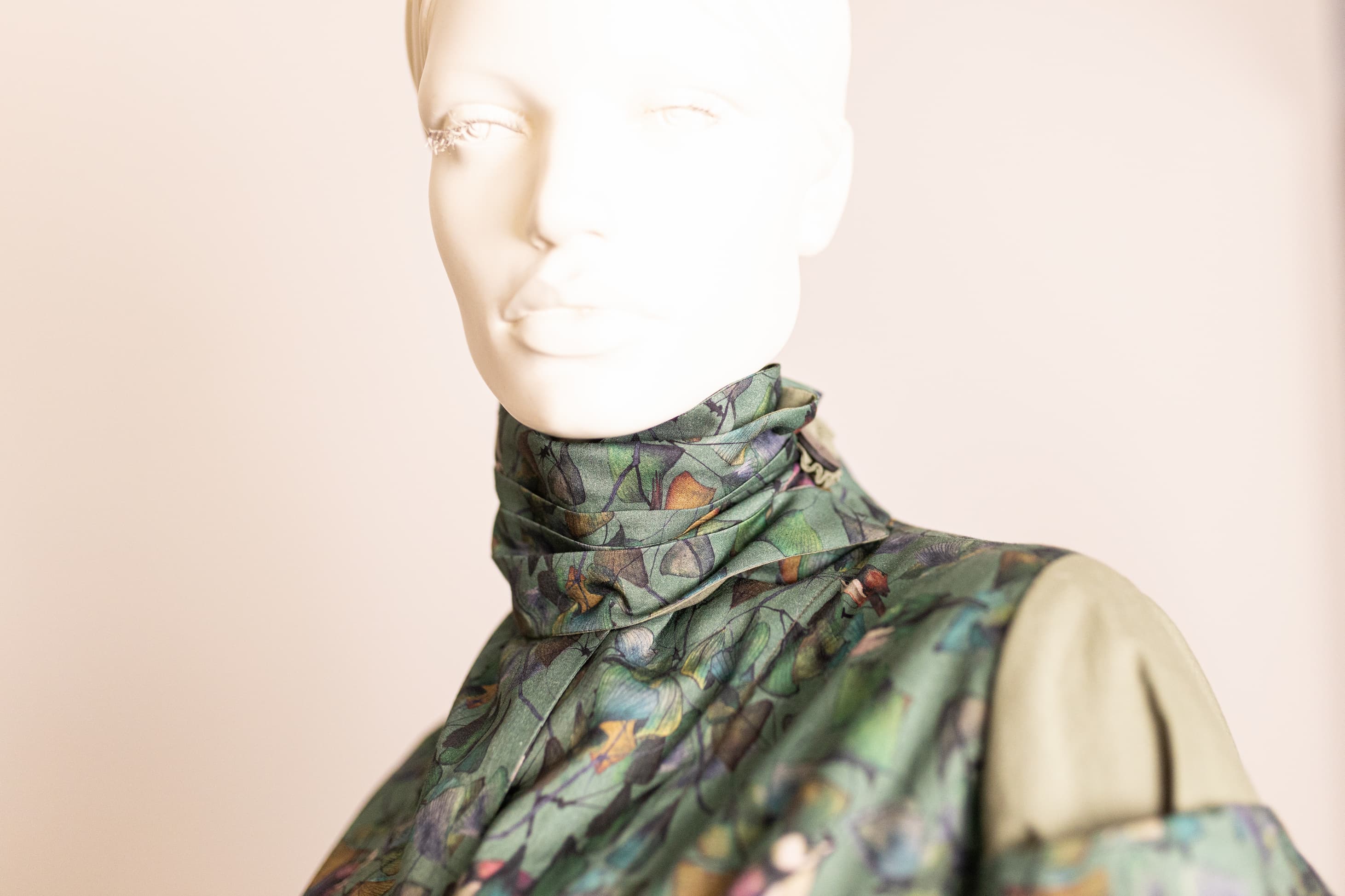 Tiamat Birds Mantel & Kleid Tiamat Birds Mantel & Kleid