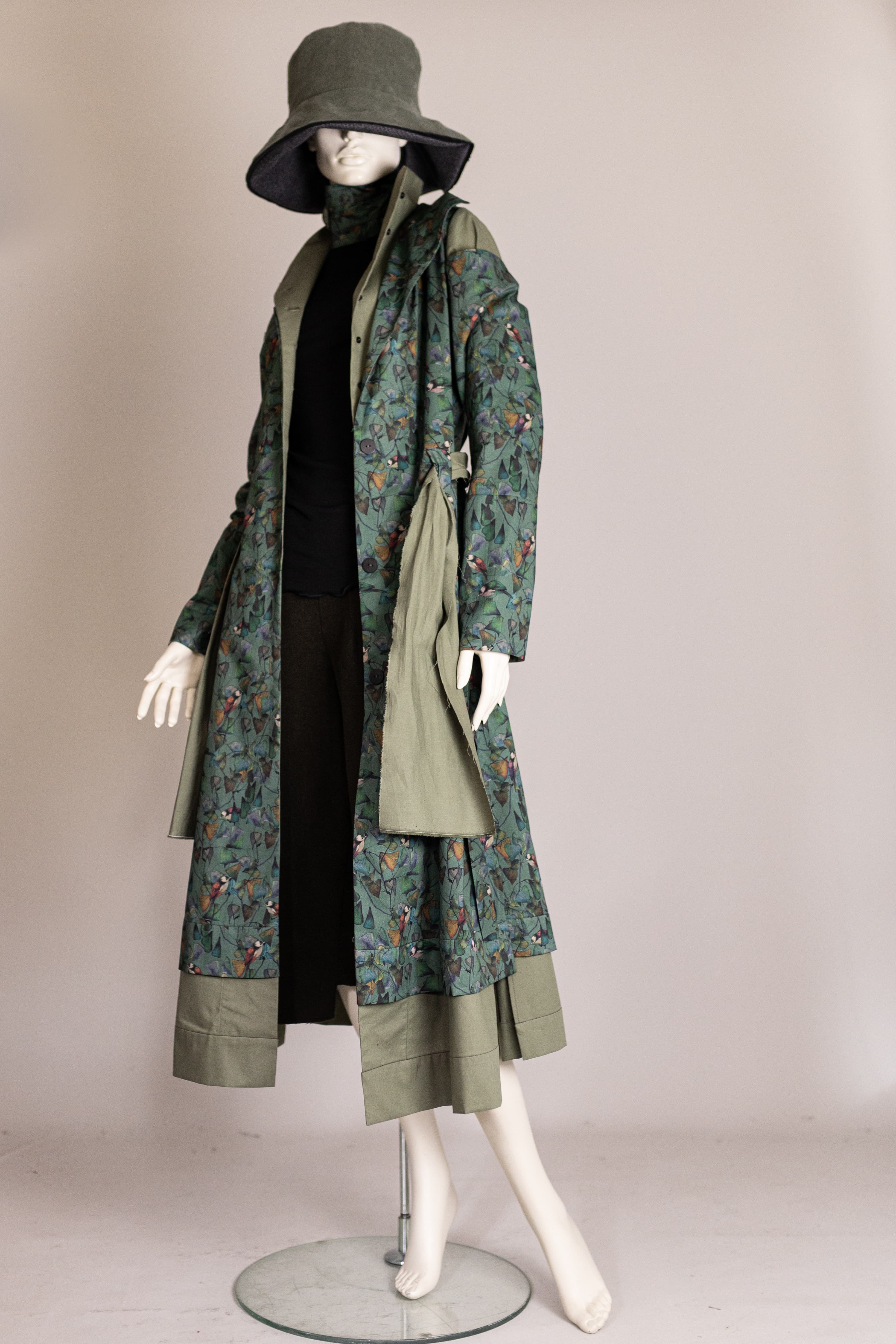 Tiamat Birds Mantel & Kleid Tiamat Birds Mantel & Kleid